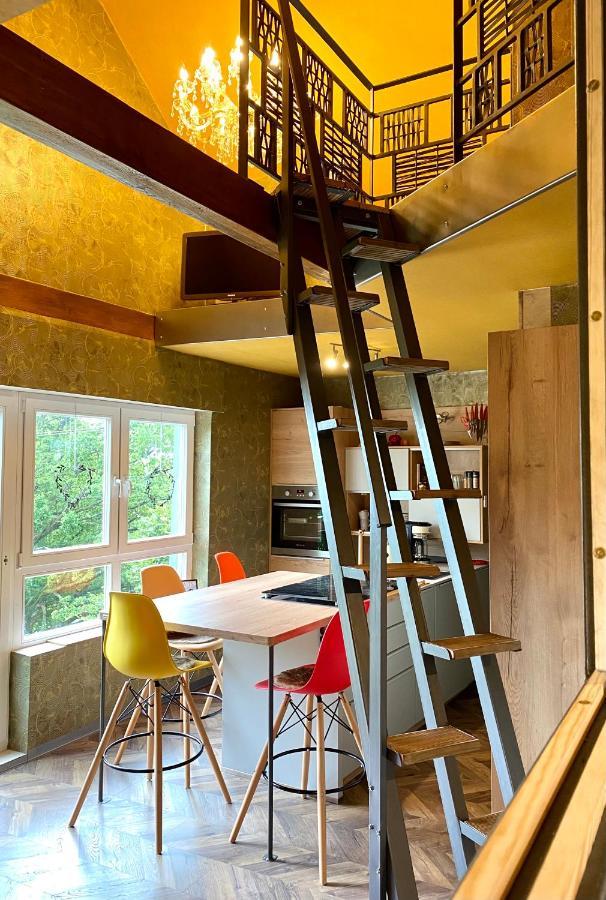 Maisonette - 2 Schlafzimmer - Wohn-Küche - Balkon - Hohes Venn - Monschau - Eifel - Hunde willkommen beim Hof Vierzehnender - Islandpferde Exterior foto